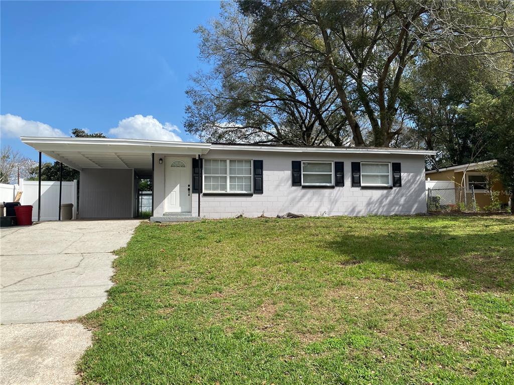 1215 Helen St, Apopka, FL 32703 - MLS O6001189 - Coldwell Banker