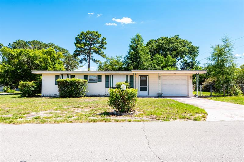 39020 12th Ave, Zephyrhills, FL 33542 MLS O6063913 Coldwell Banker