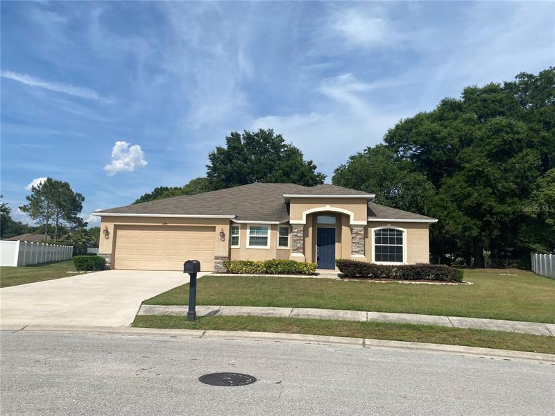 1645 Taylor Landing Dr, Bartow, FL 33830 MLS O6072379 Coldwell Banker