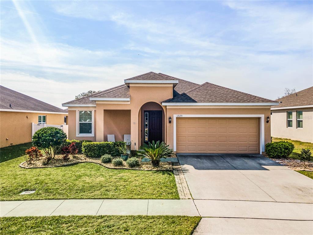 1325 Merion Dr, Mount Dora, FL 32757 MLS O6090407 Coldwell Banker