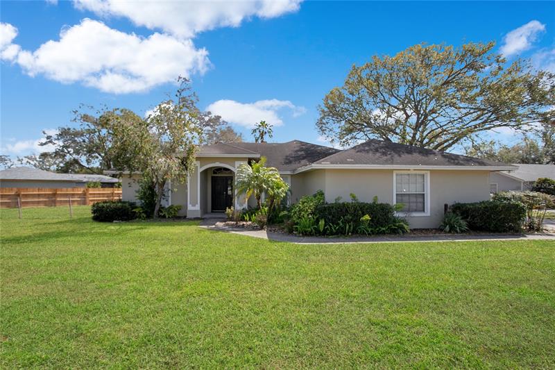 3637 Royal Crest Dr, Lakeland, FL 33812 MLS O6091753 Coldwell Banker