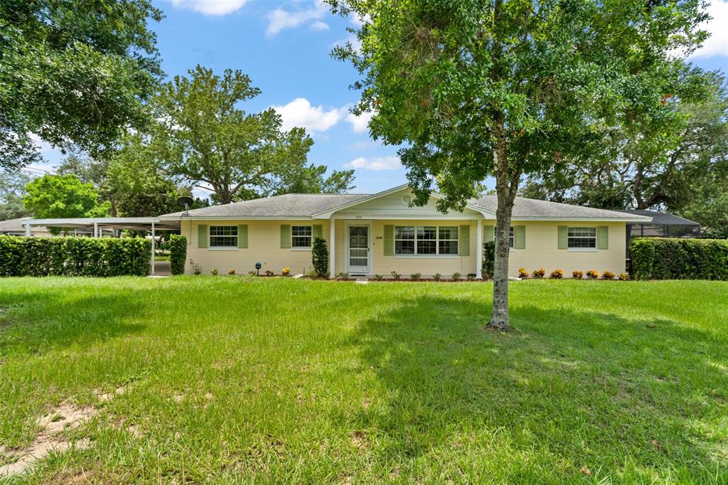 1250 Holiday Dr, Eustis, FL 32726 MLS O6127213 Coldwell Banker