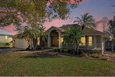 128 W Juliana Way, Auburndale, FL 33823 - Photo 1