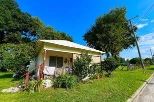 177 S Magnolia Ave, Center Hill, FL 33514 - Photo 1