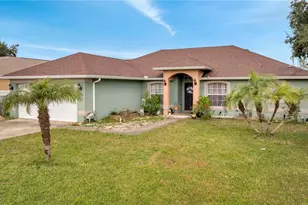 405 Mallard Ln, Kissimmee, FL 34759 - Photo 1