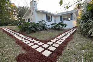 26221 SE 159th Ln, Umatilla, FL 32784 - Photo 1