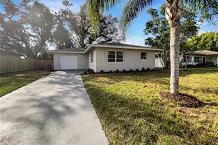 4642 Spahn St, Sarasota, FL 34232 - Photo 1