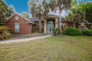 148 Old S Dr, Crestview, FL 32536 - Photo 1