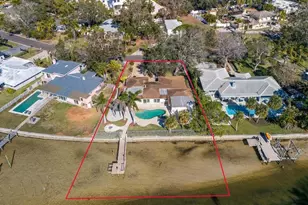 103 Shore Dr, Dunedin, FL 34698 - Photo 1