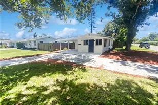 5466 9th Ave N, Saint Petersburg, FL 33710 - Photo 1