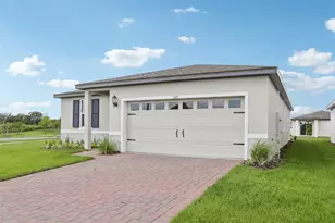 325 Castle Dr, Lake Alfred, FL 33850 - Photo 1