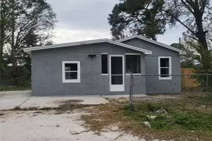 1303 37th St NW, Winter Haven, FL 33881 - Photo 1