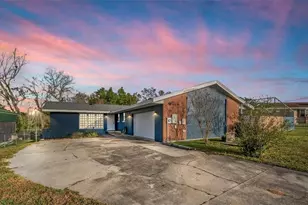 38934 Sulen Rd, Lady Lake, FL 32159 - Photo 1