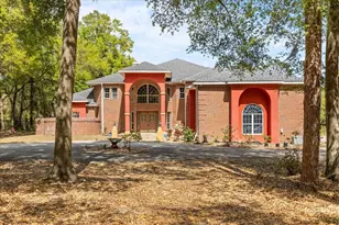 19715 Eagles View Cir, Umatilla, FL 32784 - Photo 1