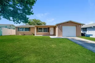 5226 Eagle Dr, Holiday, FL 34690 - Photo 1