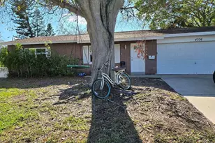 4706 Lansing St NE, Saint Petersburg, FL 33703 - Photo 1