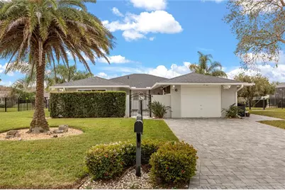 6 Cardwell Court, Palm Coast, FL 32137 - Photo 1