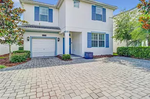 4704 Sleepy Hollow Dr, Kissimmee, FL 34746 - Photo 1