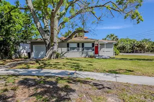 3645 6th St S, Saint Petersburg, FL 33705 - Photo 1