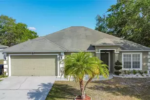 556 Hummingbird Ct, Kissimmee, FL 34759 - Photo 1