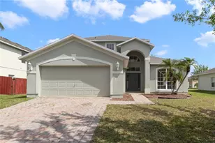 2705 Patrician Cir, Kissimmee, FL 34746 - Photo 1