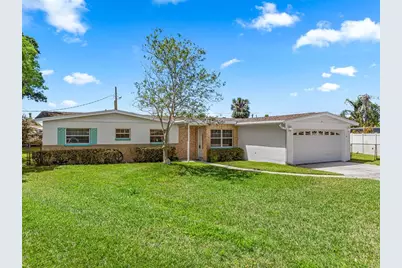 95 Melbourne Avenue, Merritt Island, FL 32953 - Photo 1