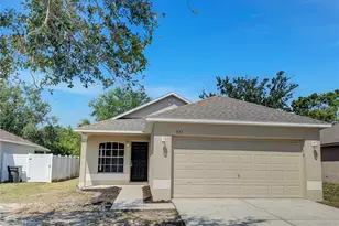 923 Brenton Leaf Dr, Ruskin, FL 33570 - Photo 1