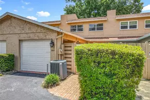 802 Park Lake Cir, Maitland, FL 32751 - Photo 1