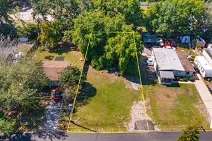 714 E Martin St, Kissimmee, FL 34744 - Photo 1