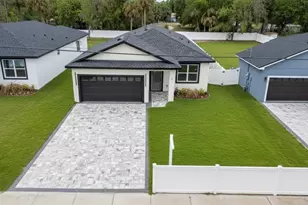 59 W 10th St, Apopka, FL 32703 - Photo 1
