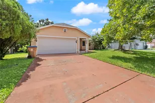 132 Acapulco Dr, Kissimmee, FL 34743 - Photo 1