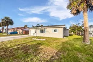 135 N Palmetto Ave, Flagler Beach, FL 32136 - Photo 1