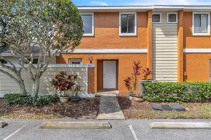 46 Silver Falls Cir, Kissimmee, FL 34743 - Photo 1