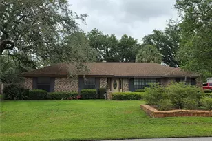 579 Rockingham Rd, Orange Park, FL 32073 - Photo 1