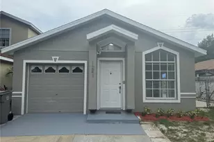 1241 Cleveland Ave, Apopka, FL 32703 - Photo 1