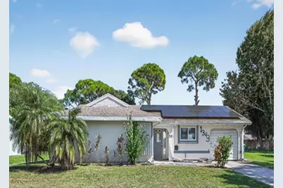 1343 SE Vestridge Lane, Port Saint Lucie, FL 34952 - Photo 1