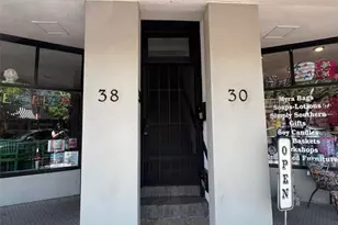 32 E Magnolia Ave, Eustis, FL 32726 - Photo 1