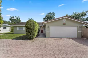 2615 S Crystal Lake Dr, Orlando, FL 32806 - Photo 1