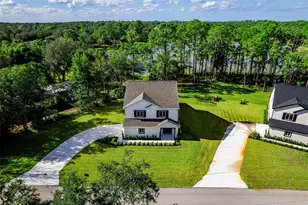 300 Mitnik Dr, Deltona, FL 32738 - Photo 1