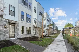 2233 Valentine Aly, Orlando, FL 32804 - Photo 1