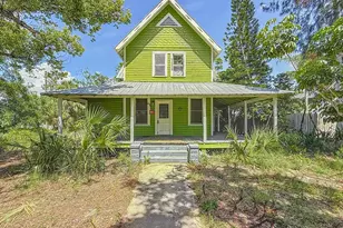 226 N Grosse Ave, Tarpon Springs, FL 34689 - Photo 1