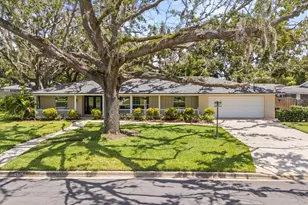 708 Valencia Ct, Winter Garden, FL 34787 - Photo 1