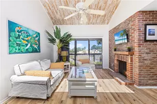 1051 S Highland St, Mount Dora, FL 32757 - Photo 1