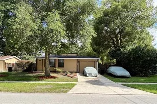 34 W Bob White St, Apopka, FL 32712 - Photo 1