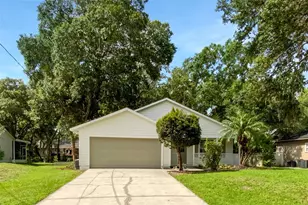 142 E 9th St, Chuluota, FL 32766 - Photo 1