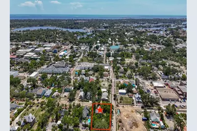 226 N Grosse Avenue, Tarpon Springs, FL 34689 - Photo 1