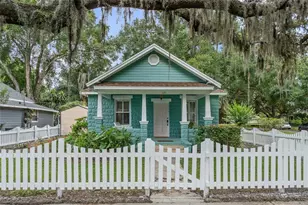 121 W Oakland Ave, Oakland, FL 34760 - Photo 1