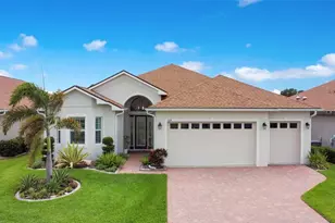 1104 Sawgrass Dr, Winter Haven, FL 33884 - Photo 1