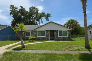 2308 18th St E, Bradenton, FL 34208 - Photo 1