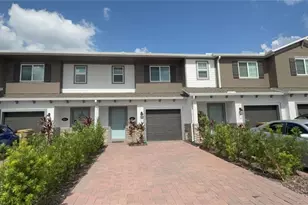 2811 Narcoossee Cmns Wy, Saint Cloud, FL 34771 - Photo 1